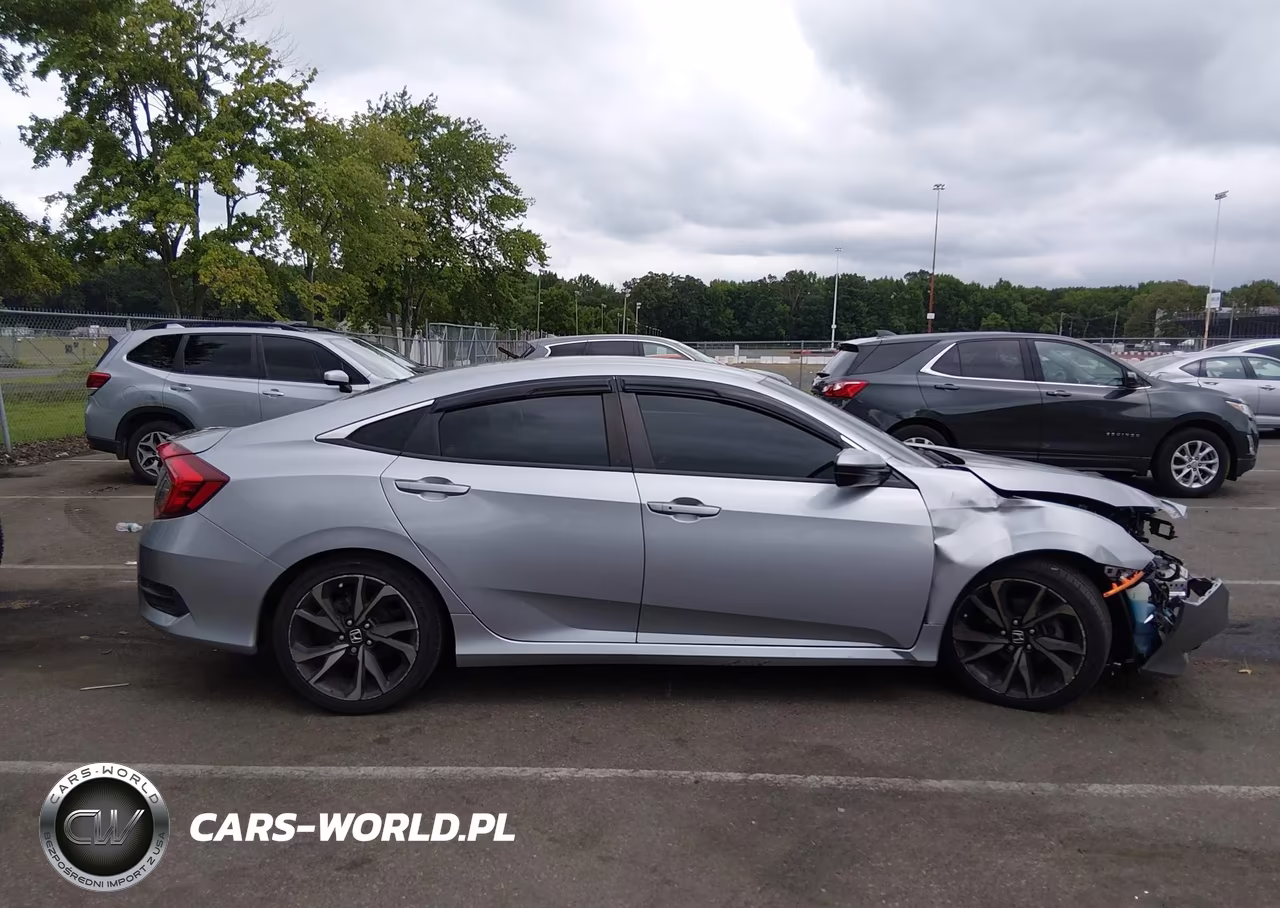 2020 Honda Civic Sport VIN:2HGFC2F8XLH518158 - 13