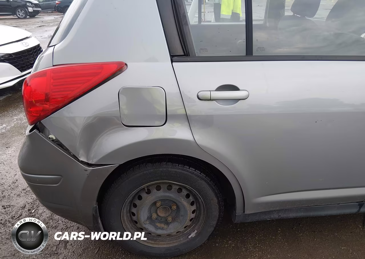 2009 Nissan Versa 1.8S VIN:3N1BC13E59L367637 - 17
