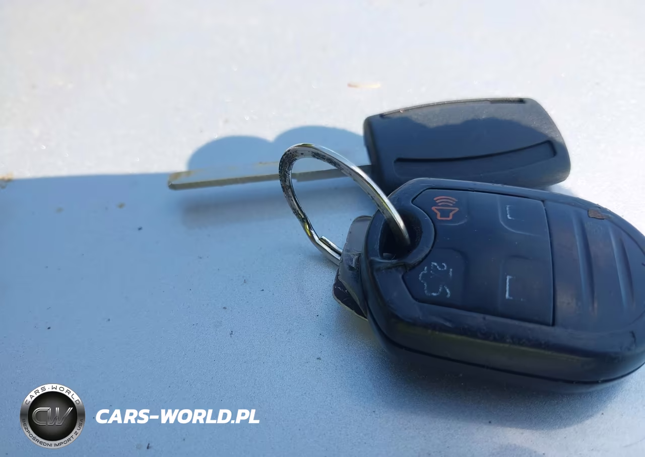 2017 Ford Escape Se VIN:1FMCU0GD3HUB23947 - 11