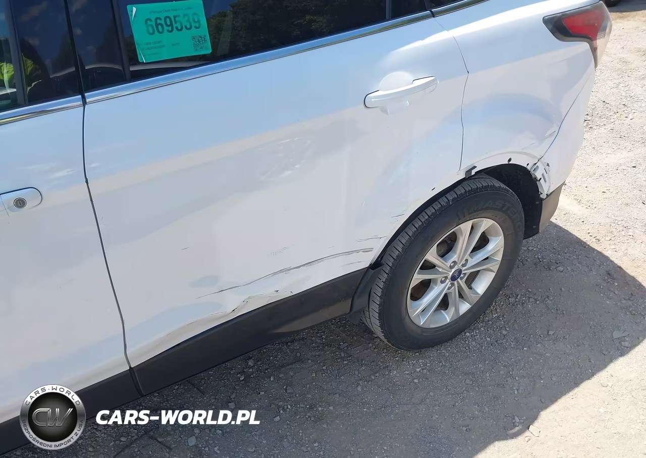 2017 Ford Escape Se VIN:1FMCU0GD3HUB23947 - 12