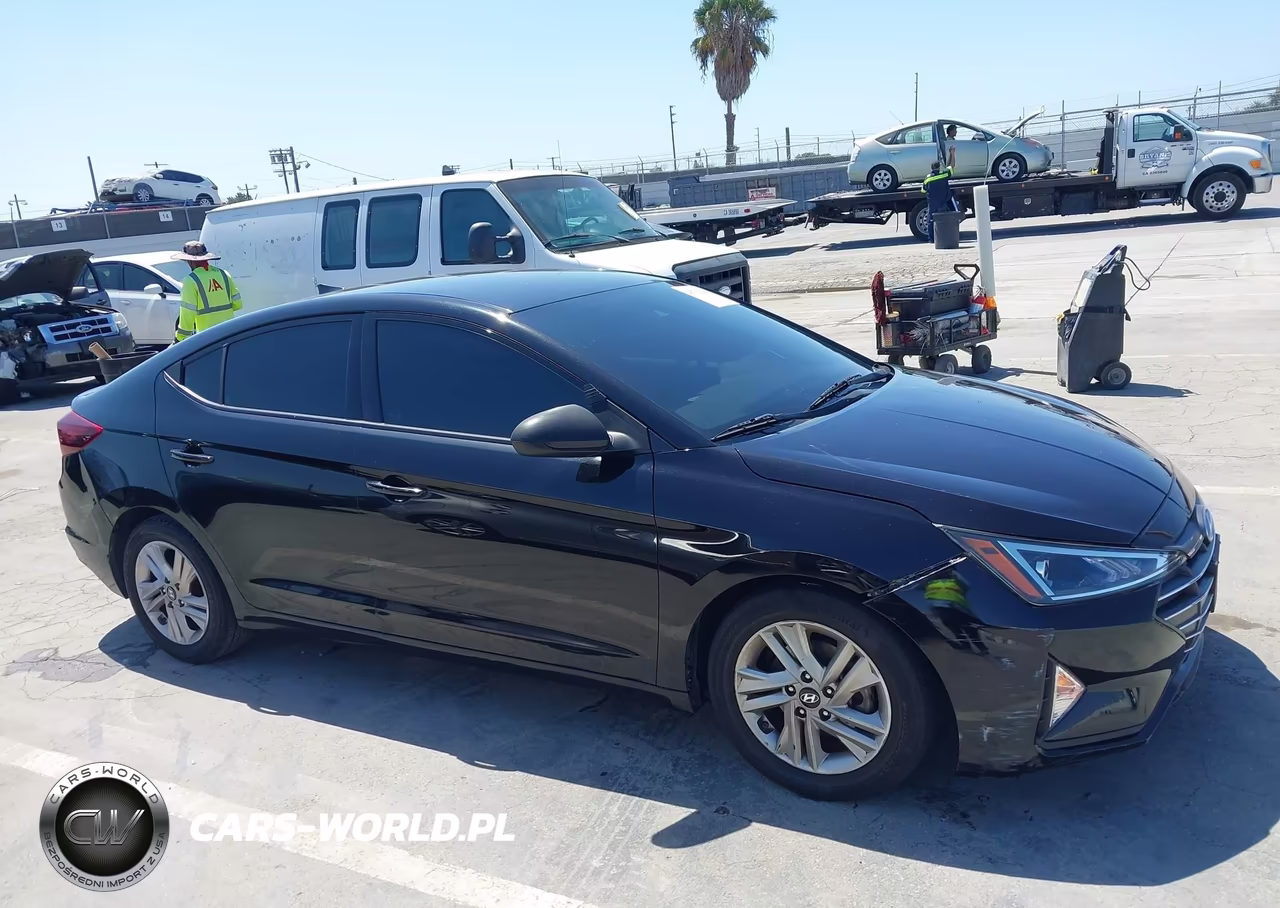 2019 Hyundai Elantra Sel VIN:5NPD84LF2KH458257 - 13