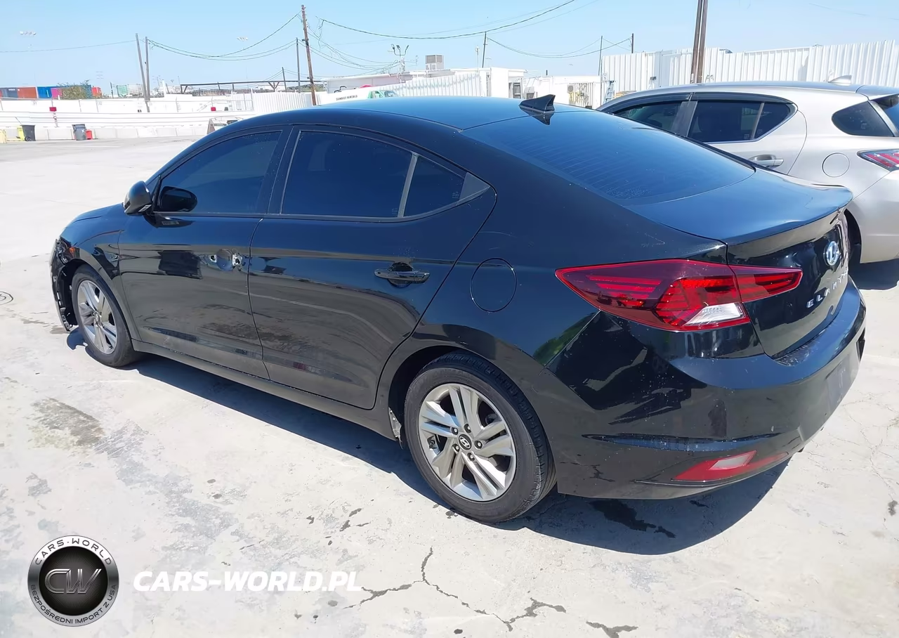 2019 Hyundai Elantra Sel VIN:5NPD84LF2KH458257 - 3