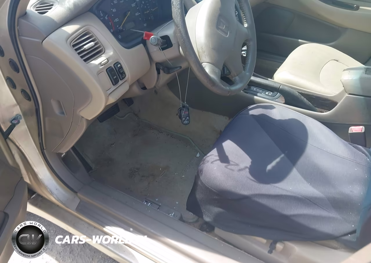 2000 Honda Accord 3.0 Ex VIN:1HGCG1659YA060318 - 11