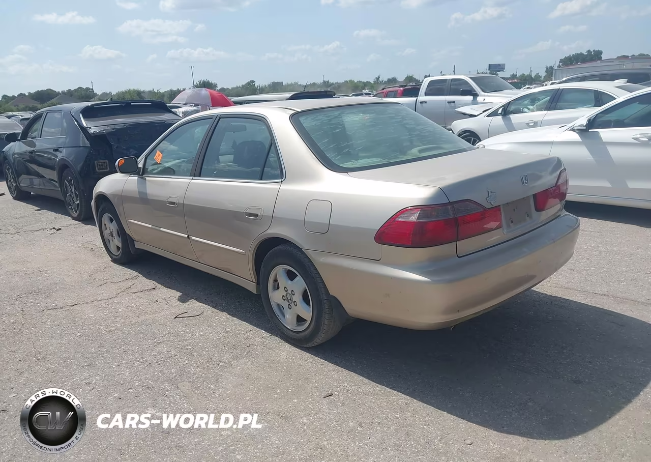 2000 Honda Accord 3.0 Ex VIN:1HGCG1659YA060318 - 3