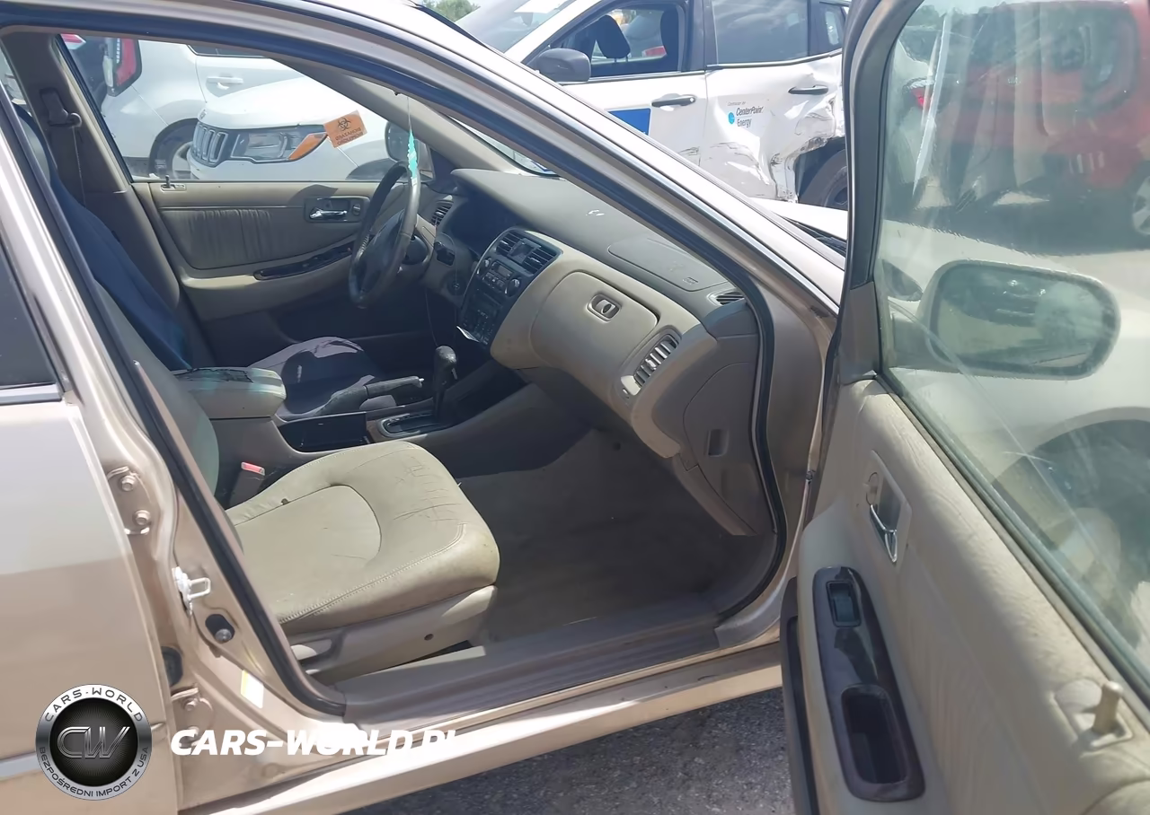 2000 Honda Accord 3.0 Ex VIN:1HGCG1659YA060318 - 5