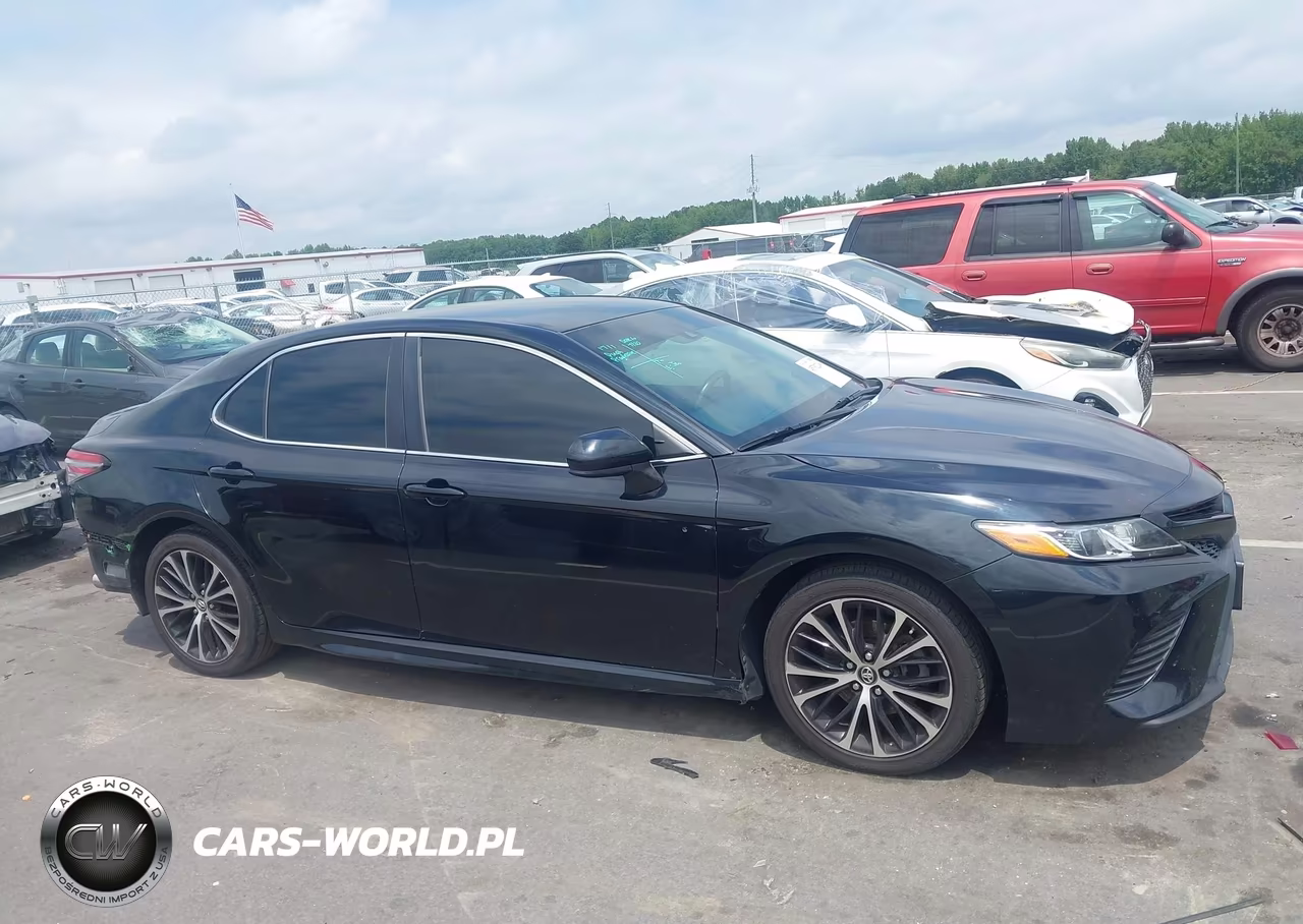 2018 Toyota Camry Se VIN:4T1B11HK3JU571425 - 14