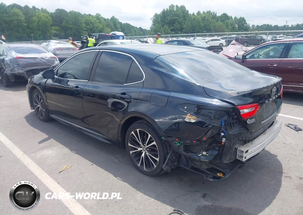 2018 Toyota Camry Se VIN:4T1B11HK3JU571425 - 3