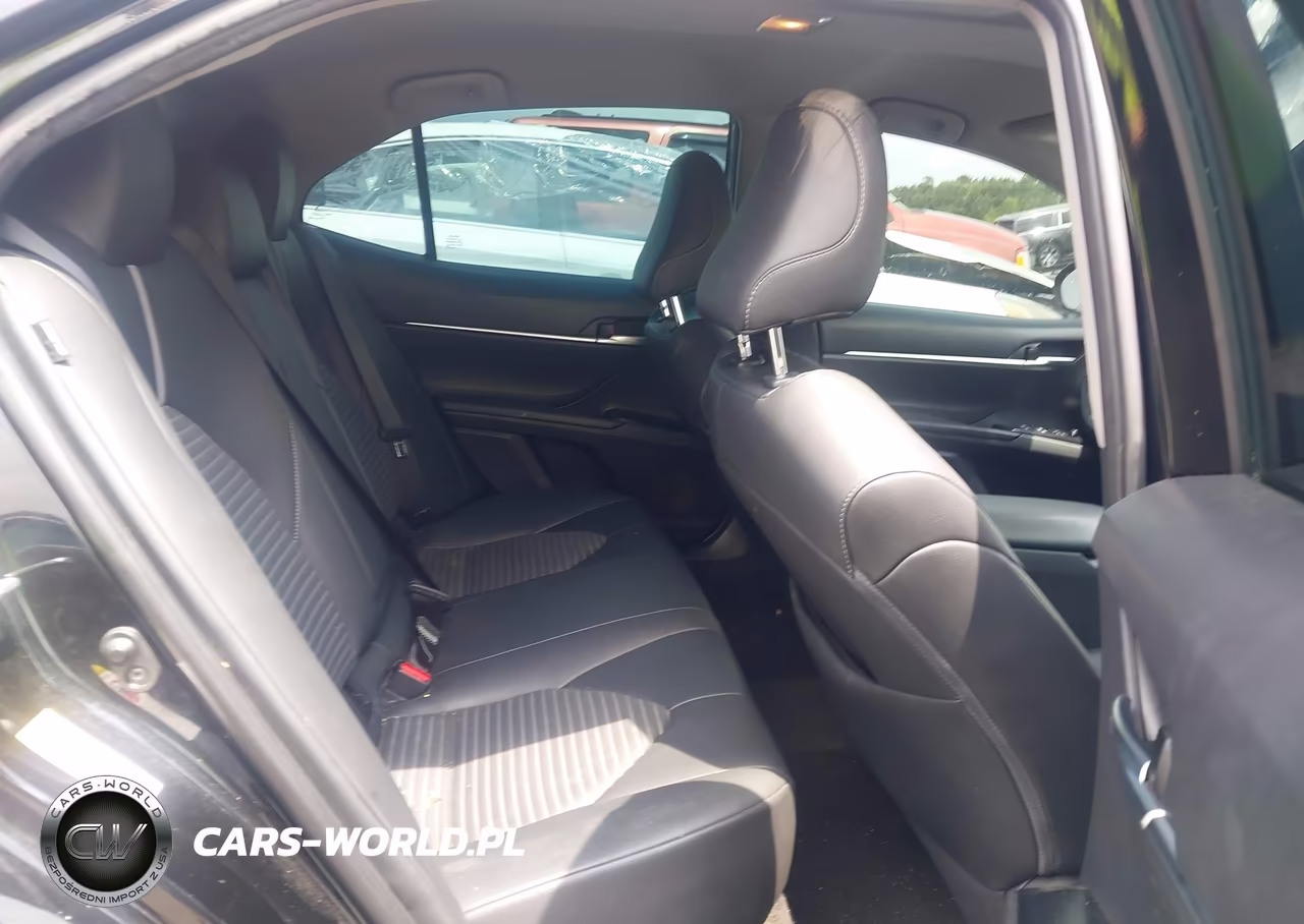 2018 Toyota Camry Se VIN:4T1B11HK3JU571425 - 8