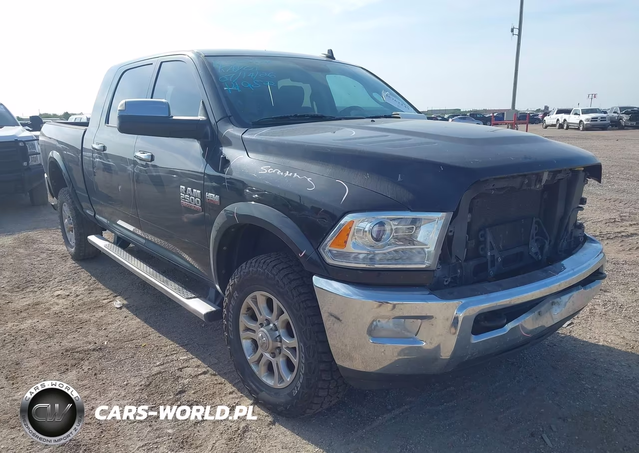 2015 Ram 2500 Laramie VIN:3C6UR5NJ2FG694174 - 1