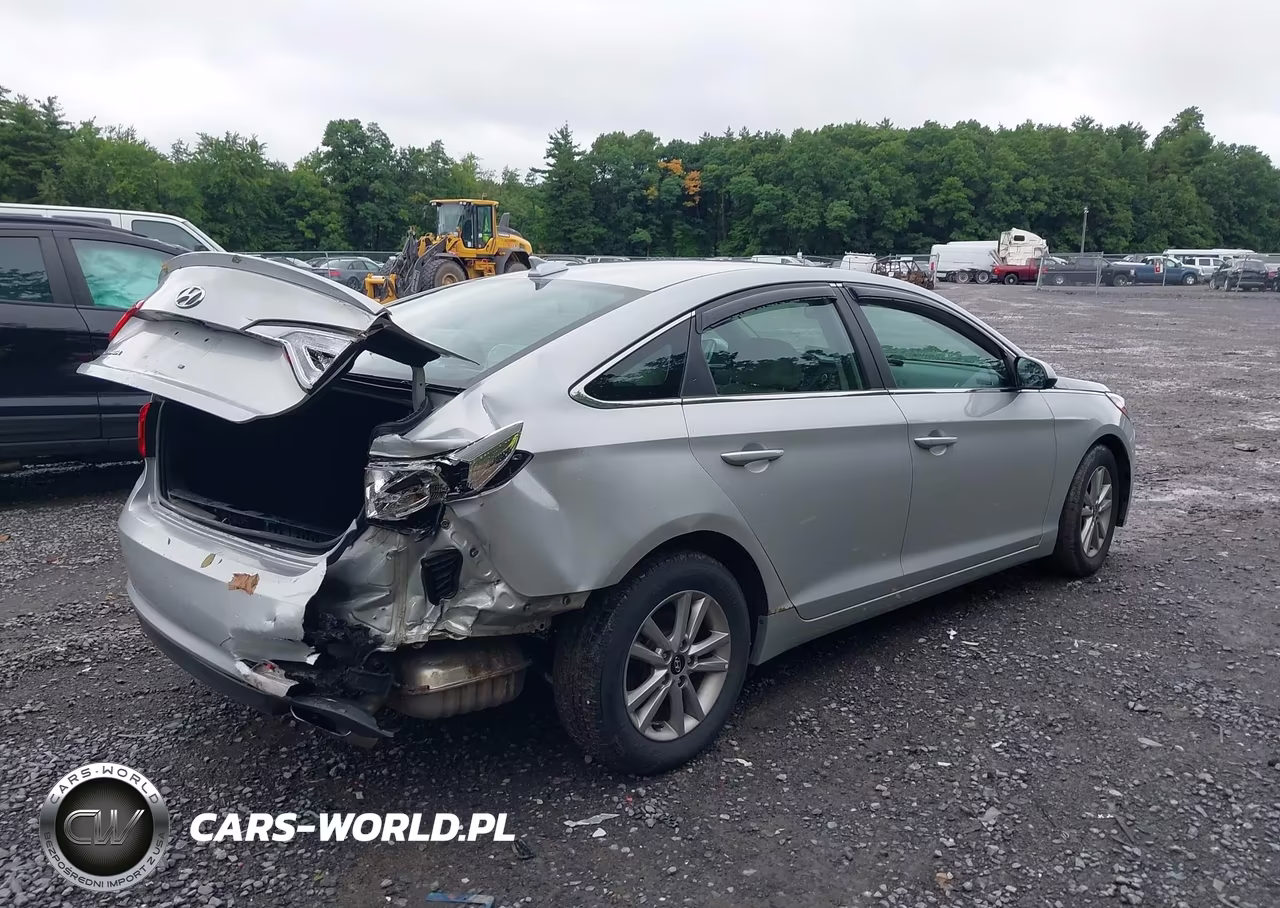 2017 Hyundai Sonata VIN:5NPE24AF6HH573431 - 4
