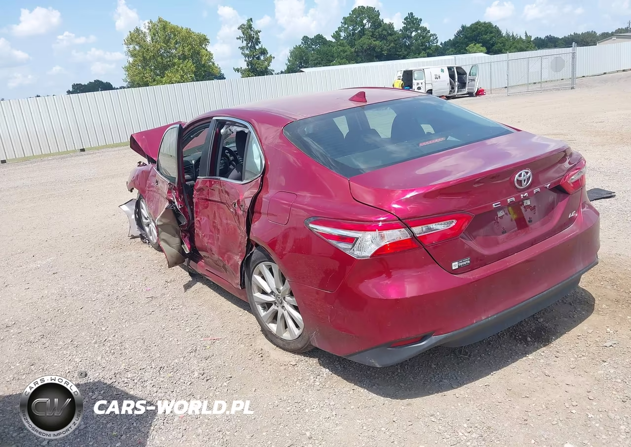 2020 Toyota Camry Le VIN:4T1C11AK8LU507639 - 3