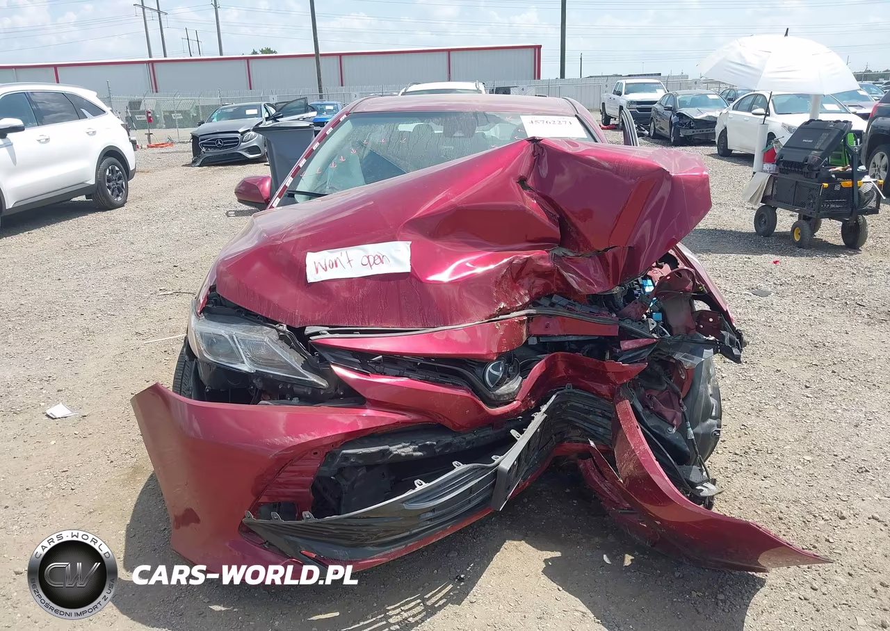 2020 Toyota Camry Le VIN:4T1C11AK8LU507639 - 6