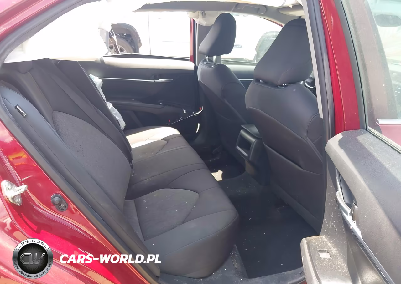2020 Toyota Camry Le VIN:4T1C11AK8LU507639 - 8
