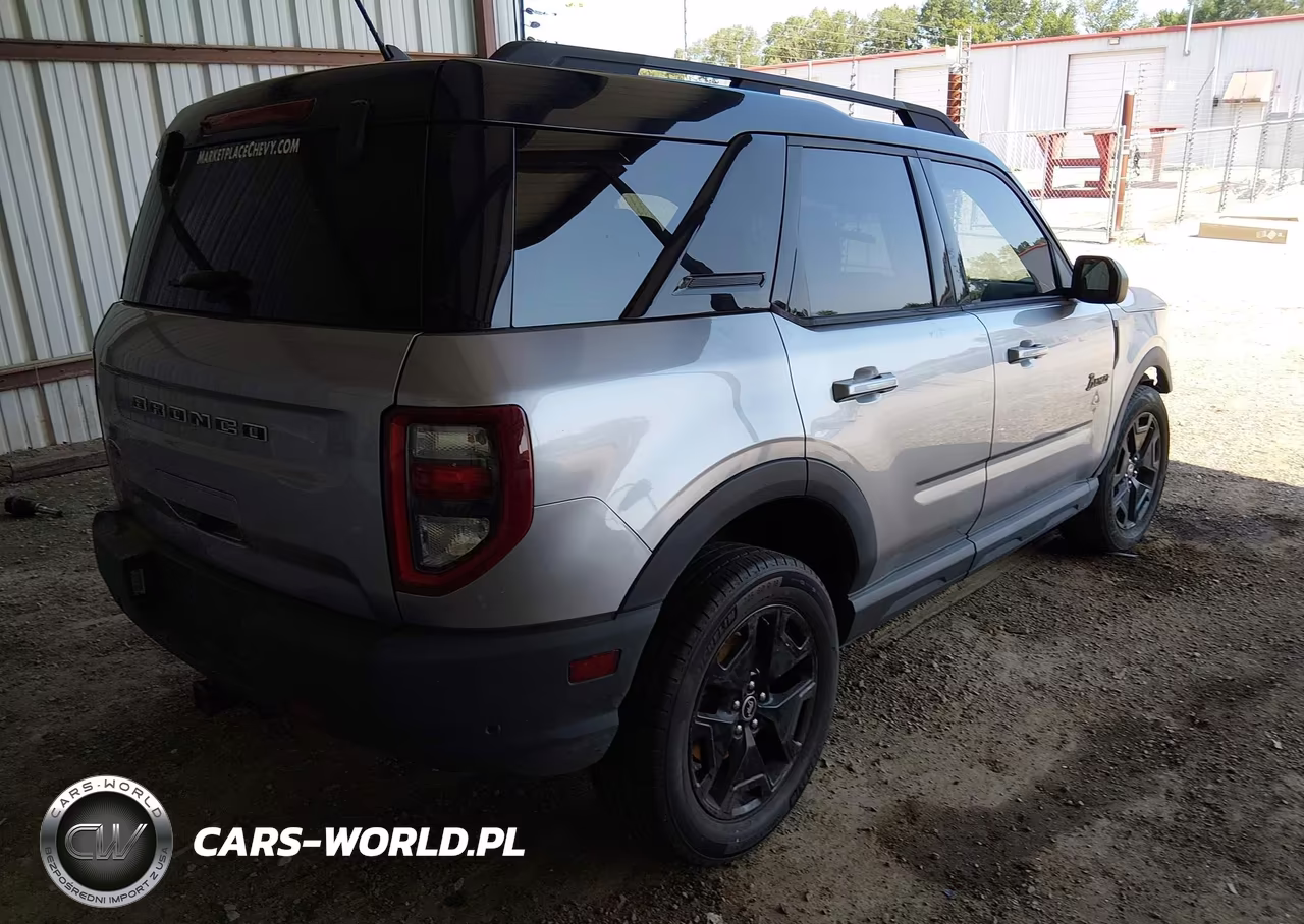 2021 Ford Bronco Sport Outer Banks VIN:3FMCR9C62MRA28729 - 4