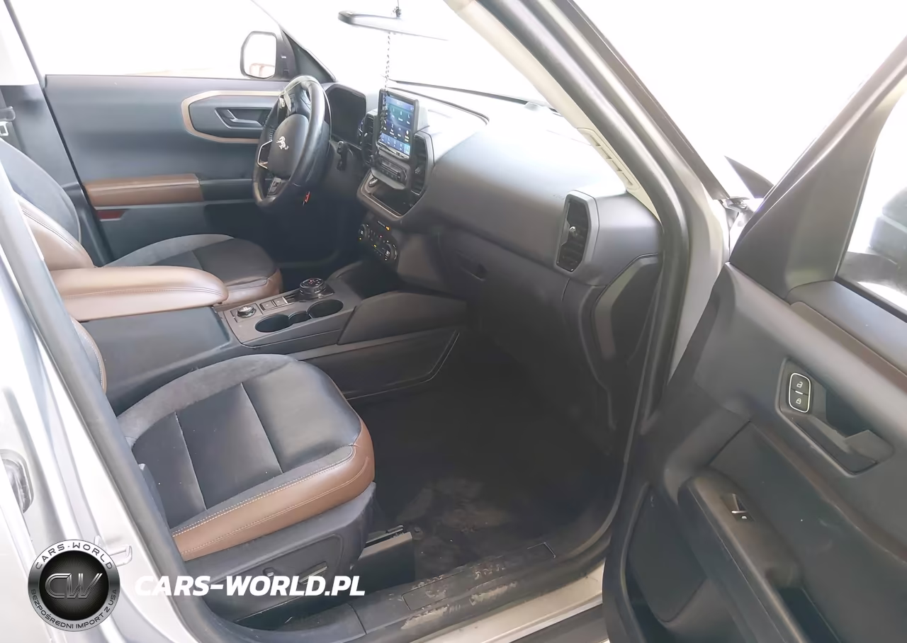 2021 Ford Bronco Sport Outer Banks VIN:3FMCR9C62MRA28729 - 5