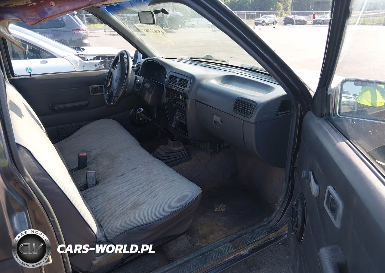1995 Nissan Truck E-Xe VIN:1N6SD11S8SC409011 - 5