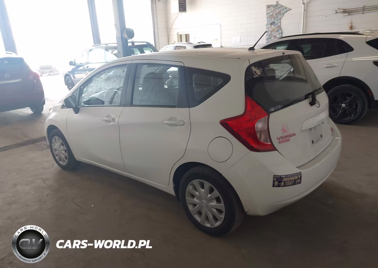 2015 Nissan Versa Note S (Sr)-S Plus-Sl-Sr-Sv VIN:3N1CE2CP7FL432702 - 3
