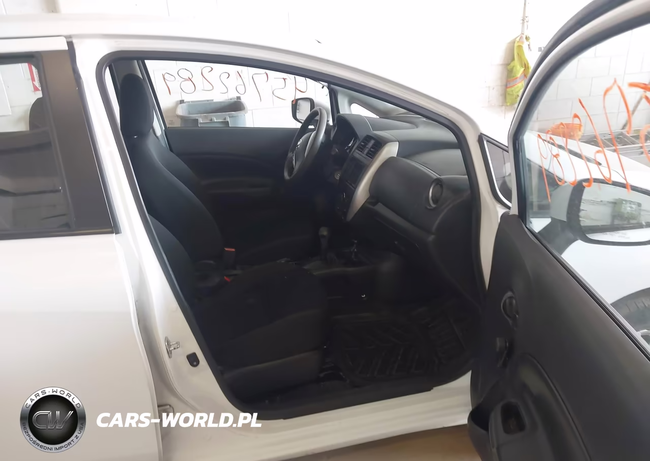 2015 Nissan Versa Note S (Sr)-S Plus-Sl-Sr-Sv VIN:3N1CE2CP7FL432702 - 5