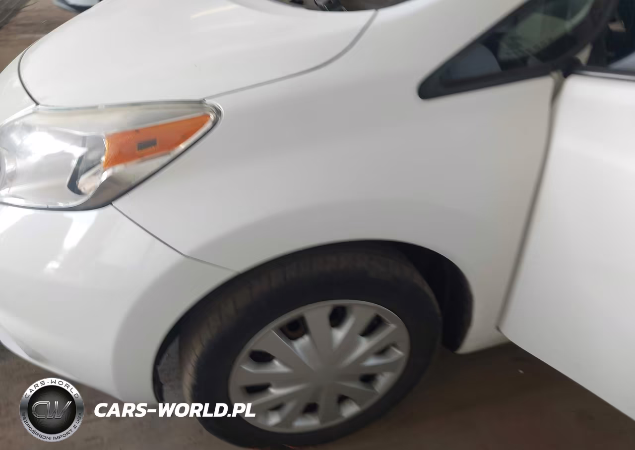 2015 Nissan Versa Note S (Sr)-S Plus-Sl-Sr-Sv VIN:3N1CE2CP7FL432702 - 6