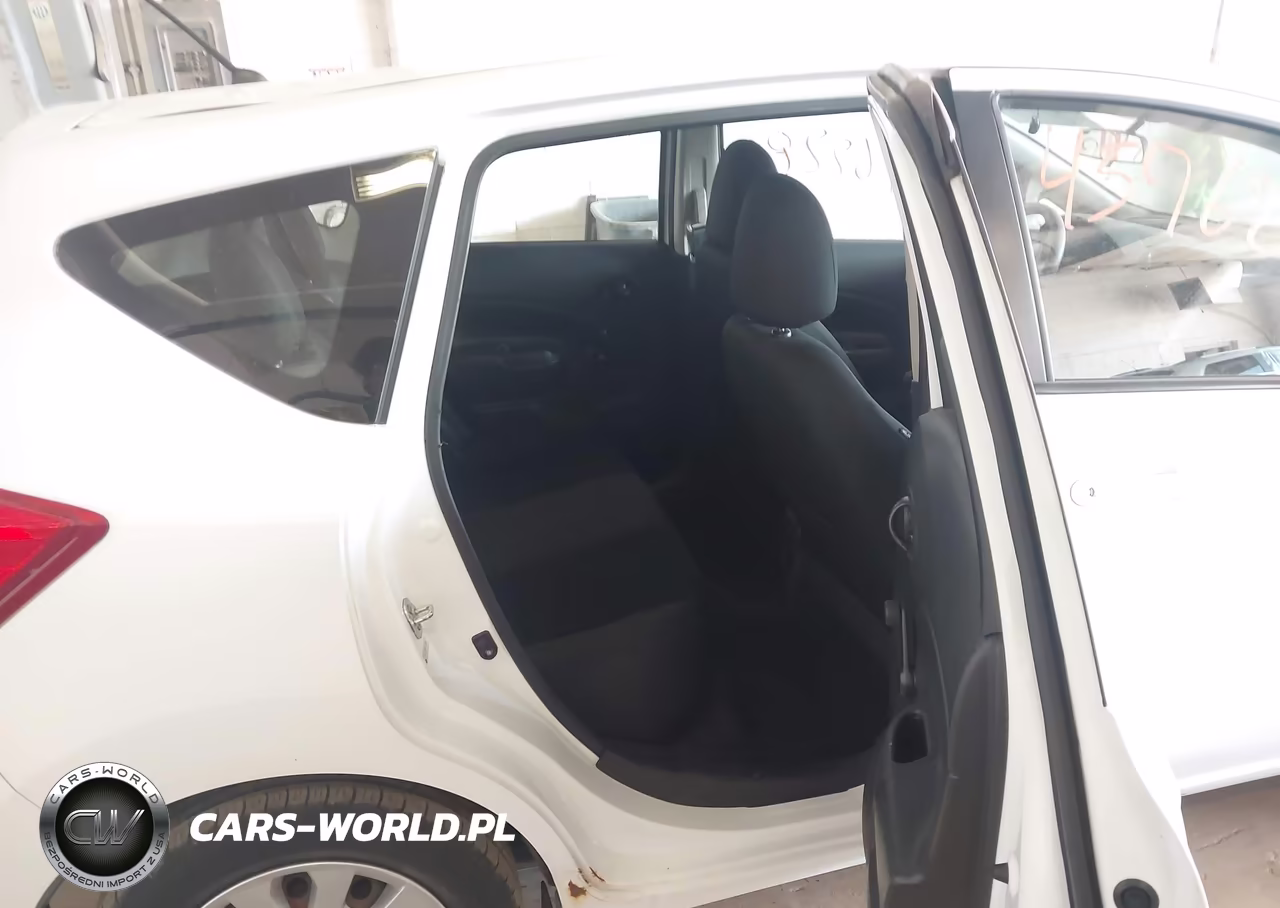 2015 Nissan Versa Note S (Sr)-S Plus-Sl-Sr-Sv VIN:3N1CE2CP7FL432702 - 8