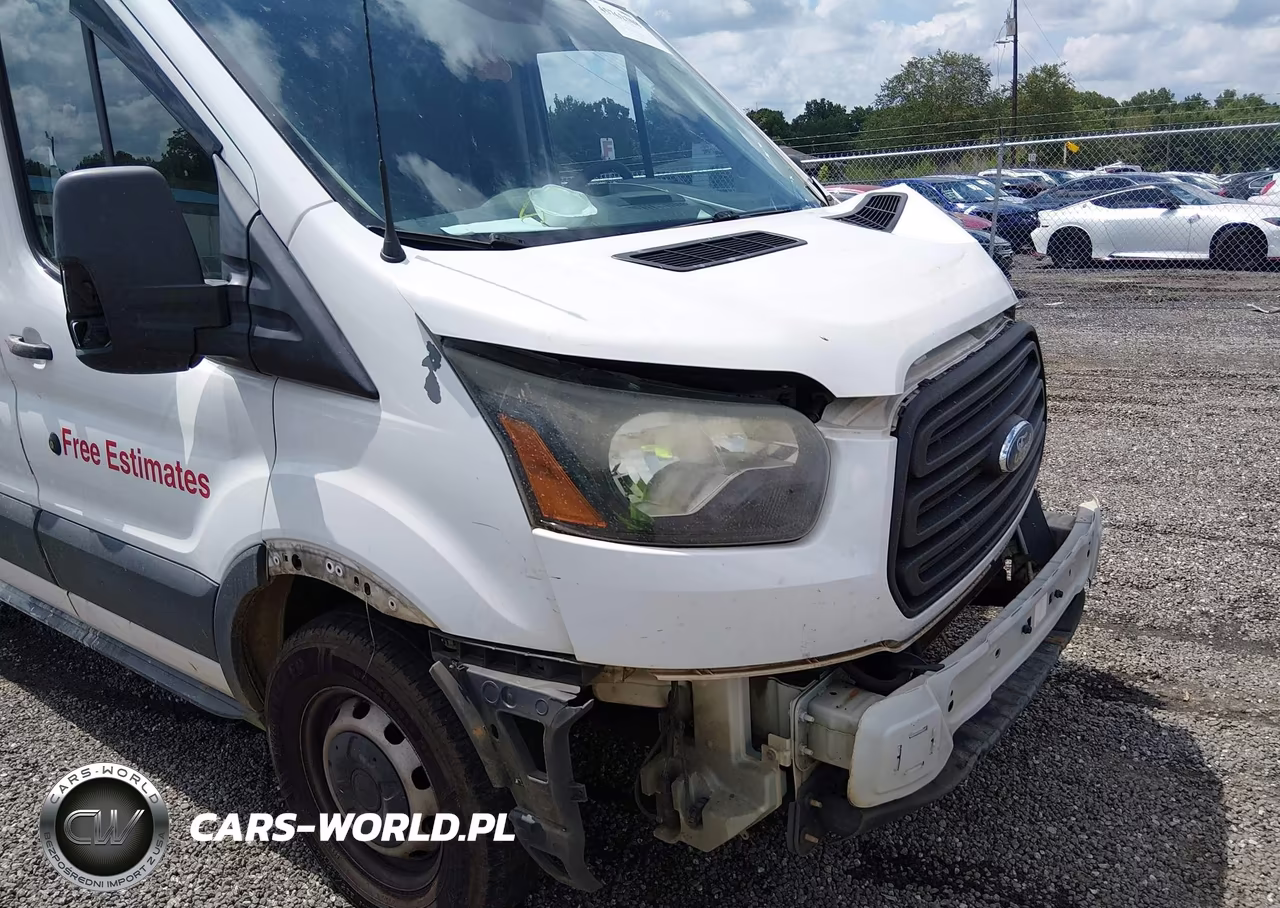 2015 Ford Transit-150 VIN:1FTNE2CM3FKA93207 - 17