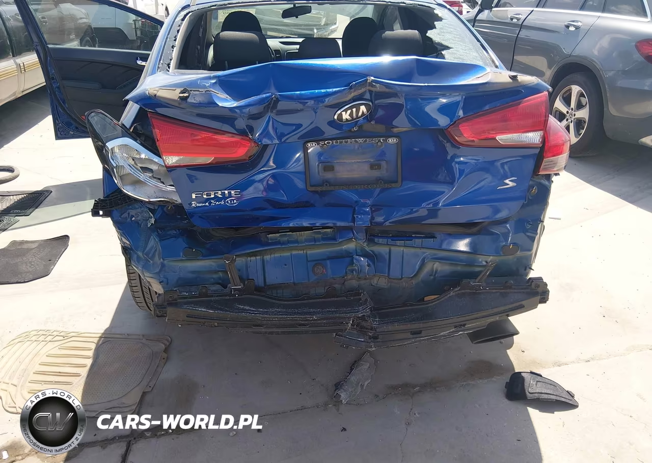 2017 Kia Forte S VIN:3KPFL4A70HE144266 - 6