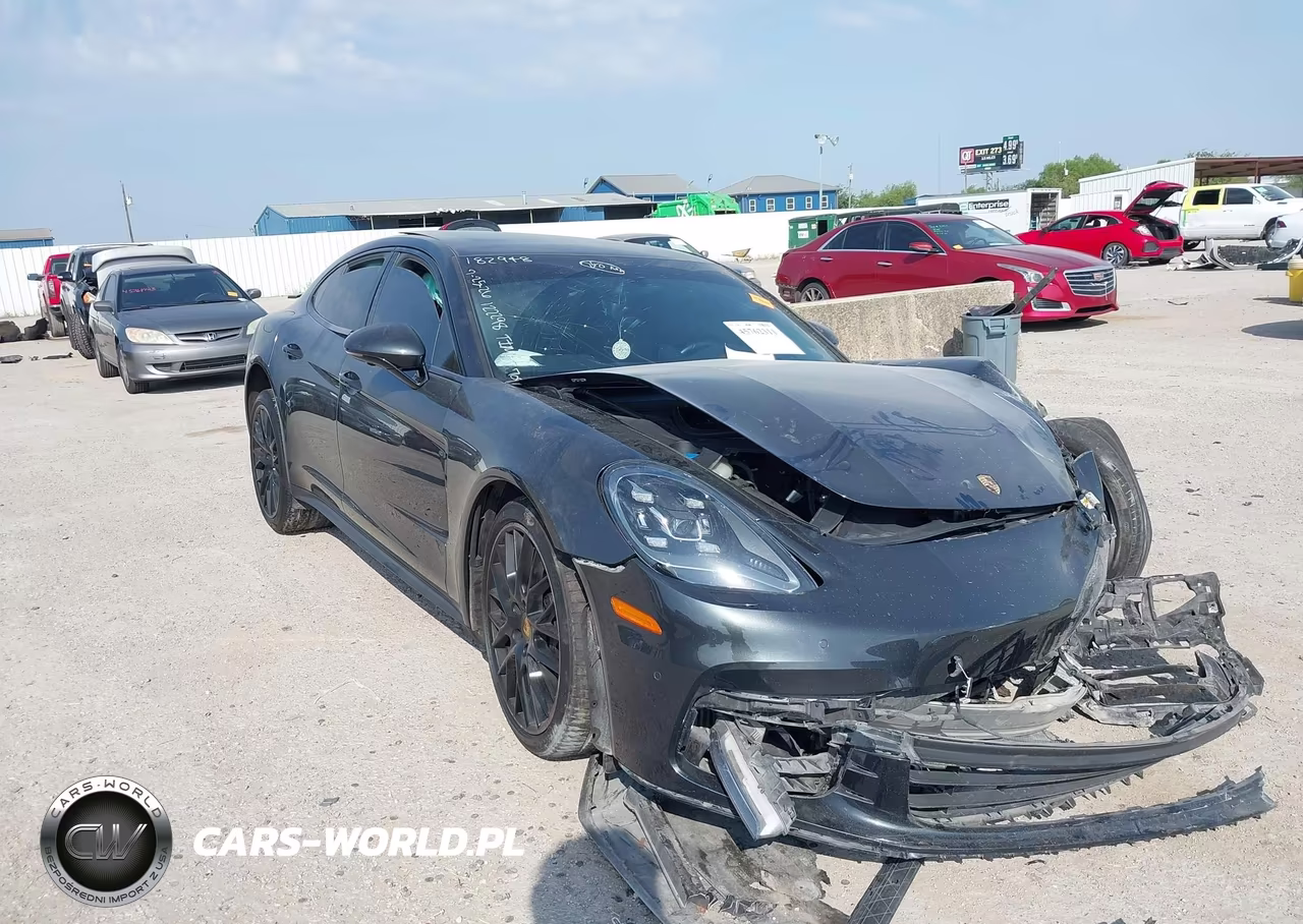2017 Porsche Panamera 4S