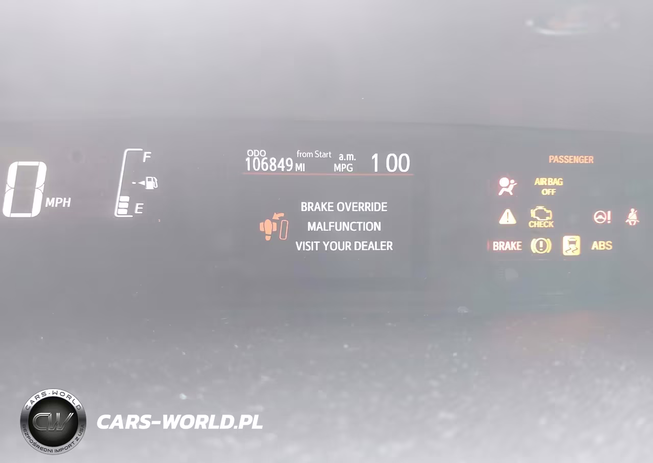 2015 Toyota Prius C Two VIN:JTDKDTB3XF1102592 - 7