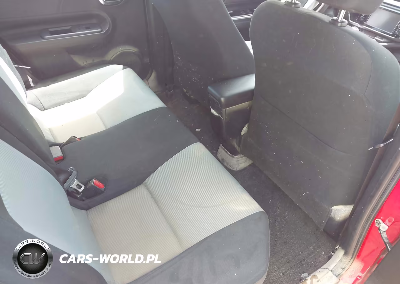 2015 Toyota Prius C Two VIN:JTDKDTB3XF1102592 - 8