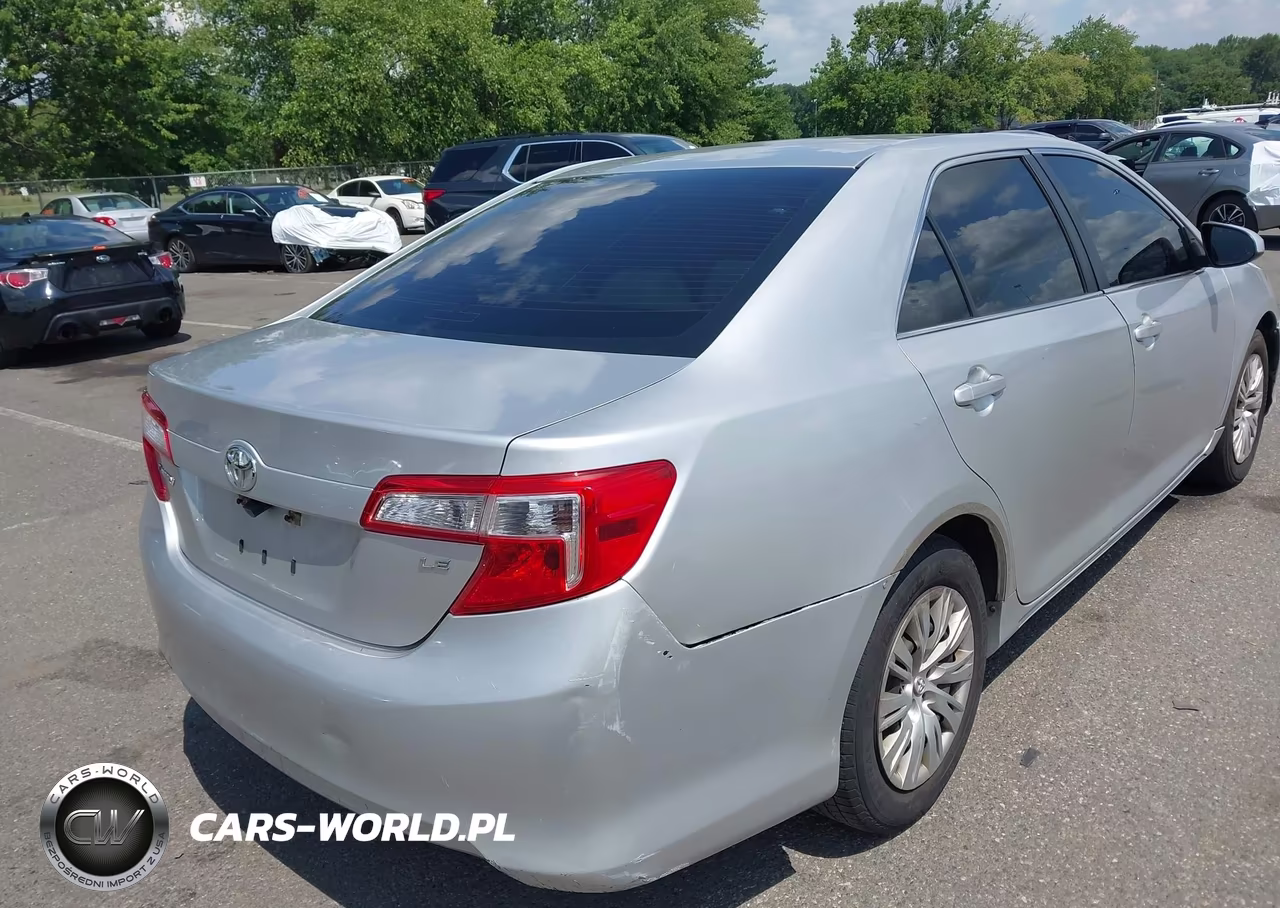 2012 Toyota Camry Le VIN:4T1BF1FK3CU024422 - 16