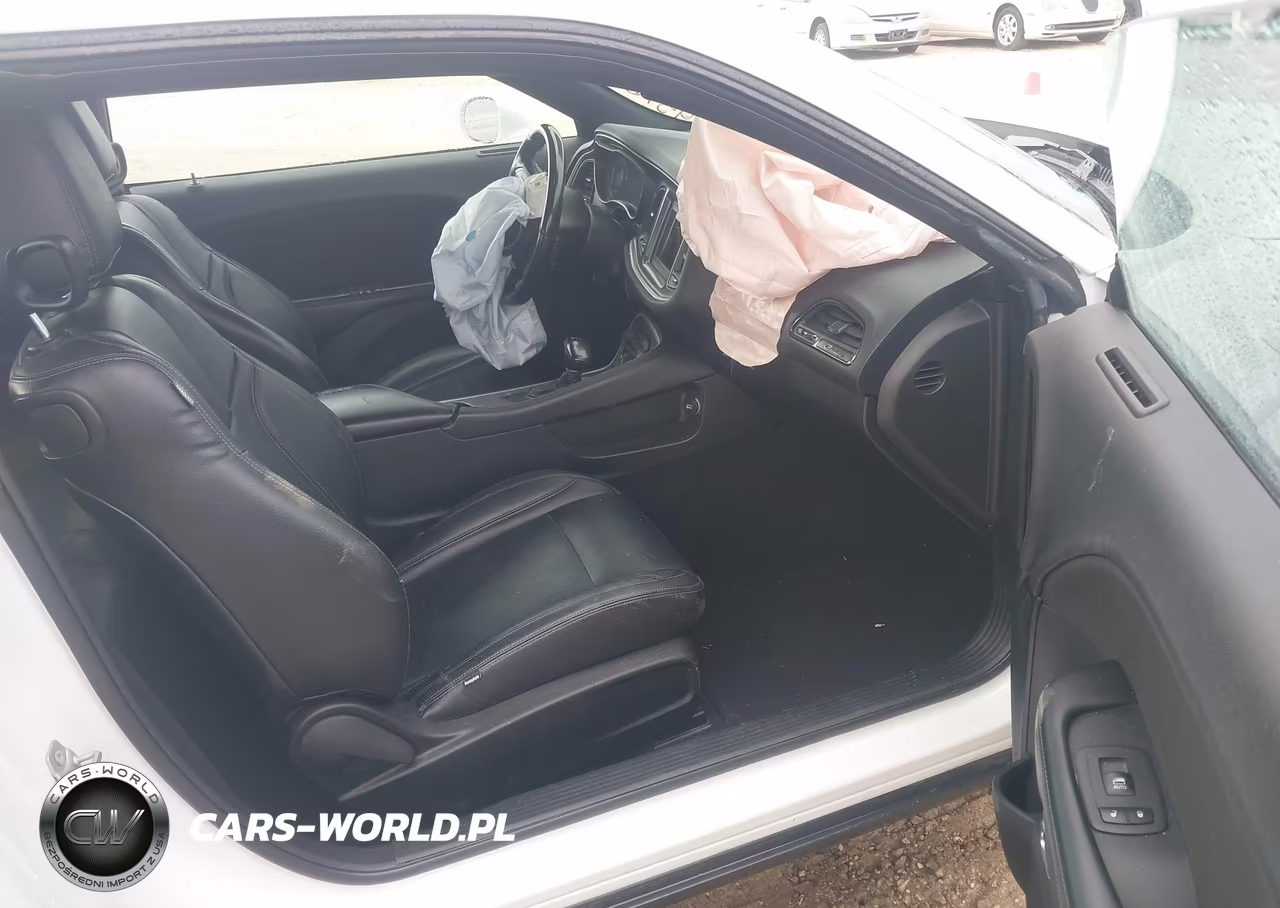 2020 Dodge Challenger Sxt VIN:2C3CDZAG8LH134017 - 5