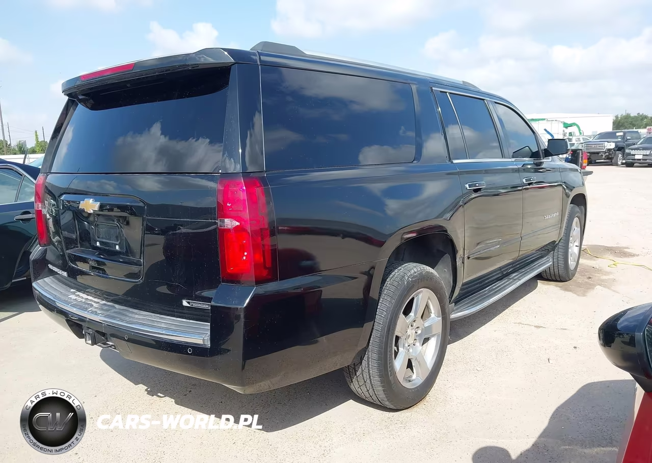 2018 Chevrolet Suburban Premier VIN:1GNSKJKC5JR251150 - 4