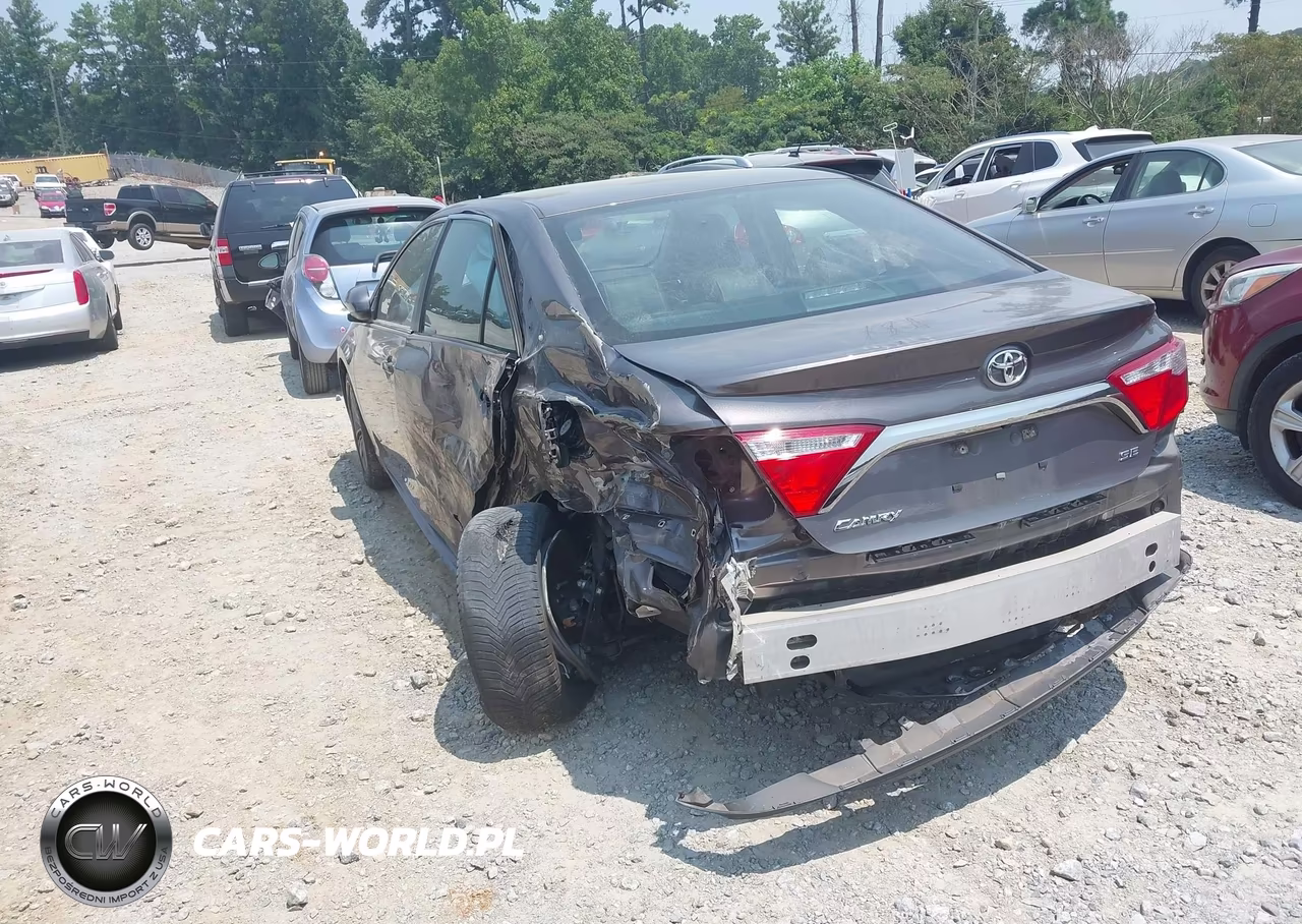 2017 Toyota Camry Se VIN:4T1BF1FKXHU387842 - 3