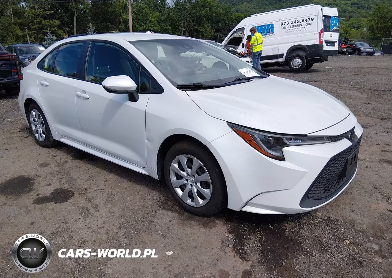 2022 Toyota Corolla Le – zdjęcie 1 z 11