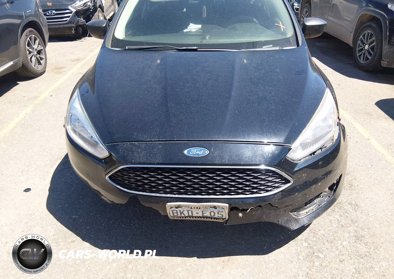 2018 Ford Focus S VIN:1FADP3E20JL204747 - 12