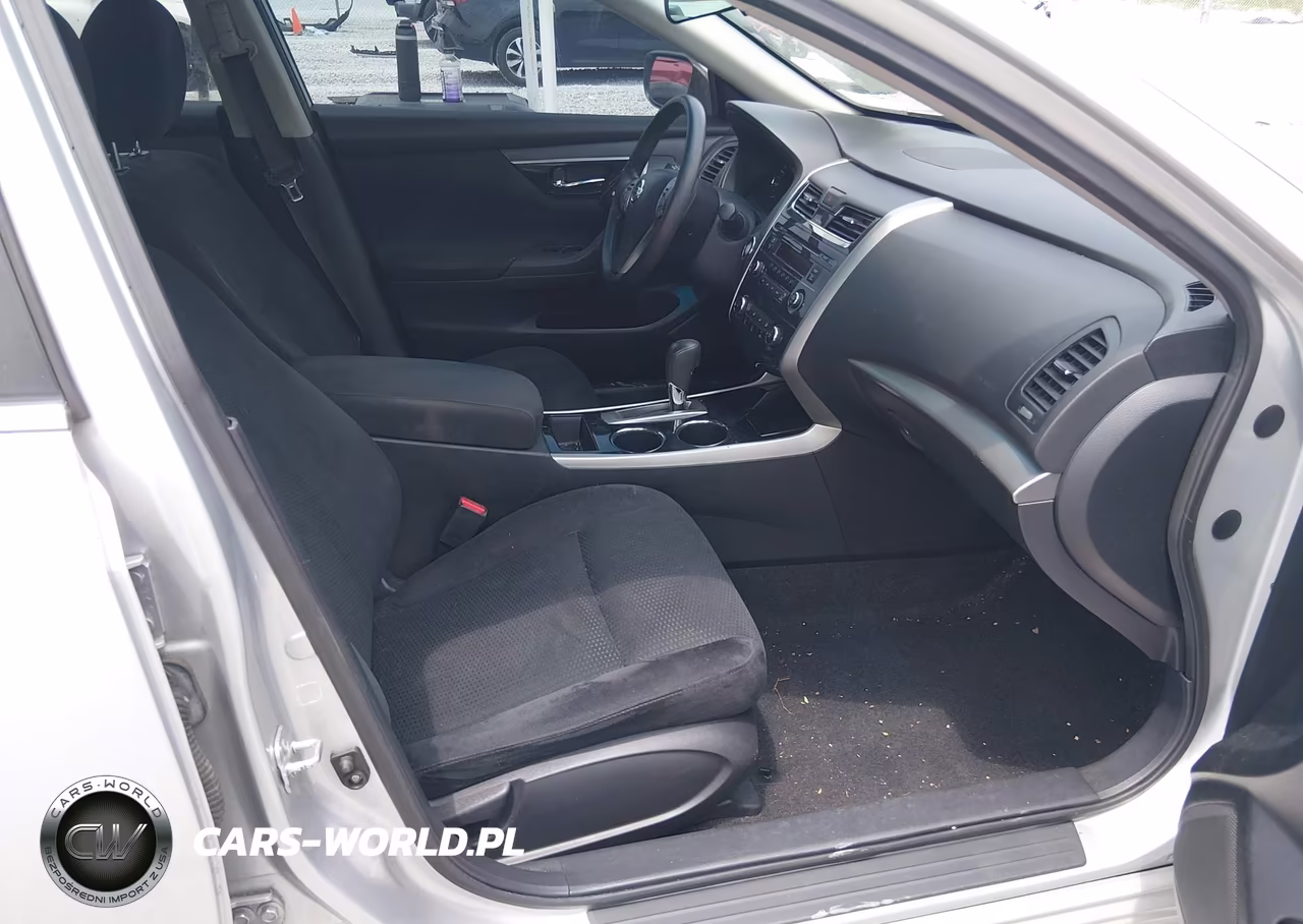 2014 Nissan Altima 2.5 S VIN:1N4AL3AP5EN364553 - 5
