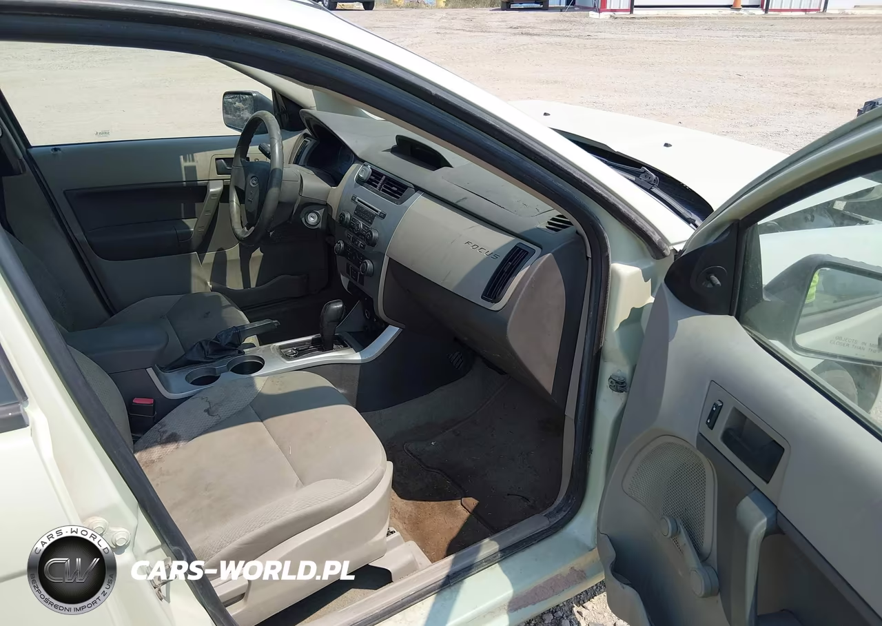 2010 Ford Focus S VIN:1FAHP3EN1AW153088 - 5