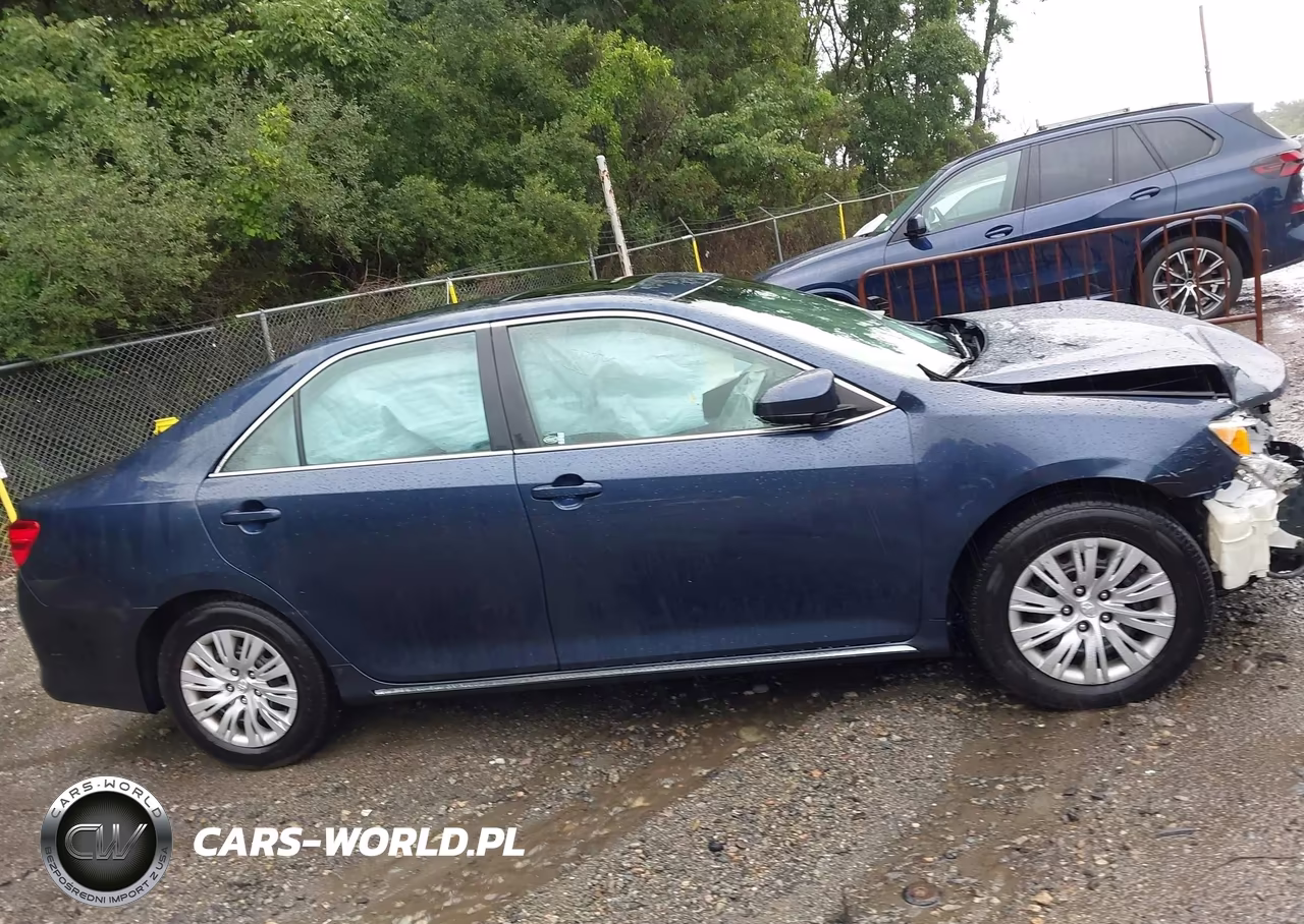 2014 Toyota Camry Le VIN:4T4BF1FK7ER388674 - 13