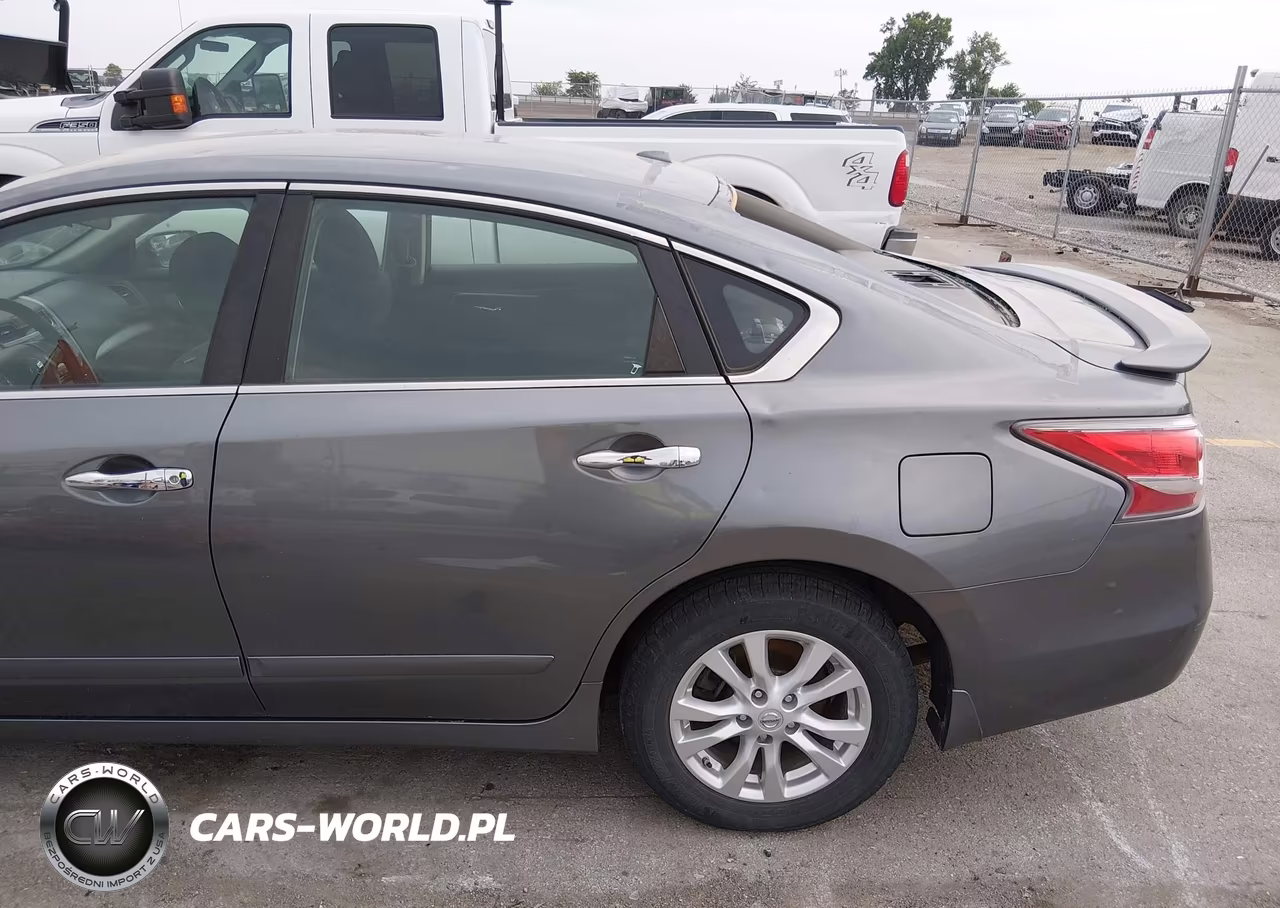 2014 Nissan Altima 2.5 S VIN:1N4AL3AP0EC177636 - 12