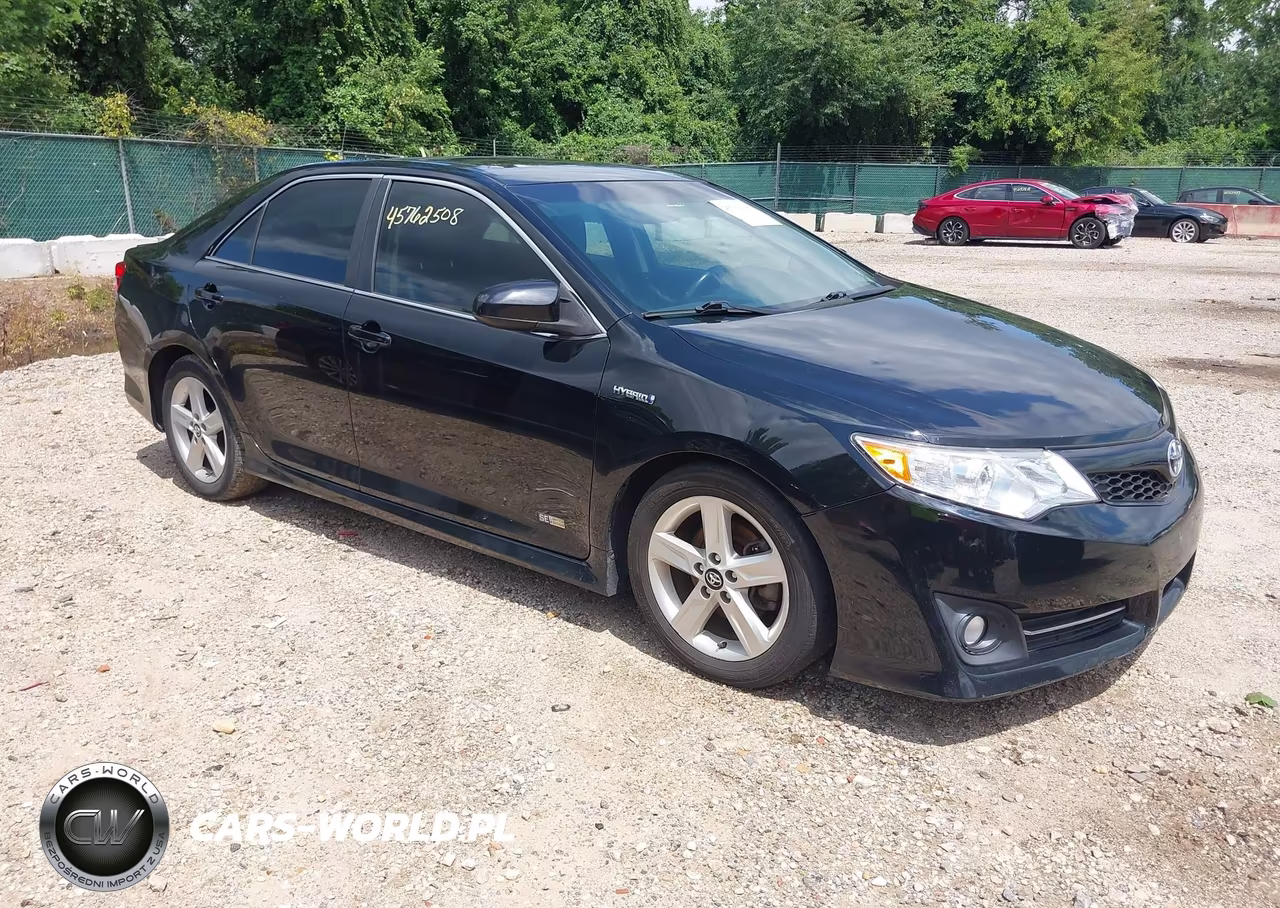 2014 Toyota Camry Hybrid Se Limited Edition – zdjęcie 1 z 22