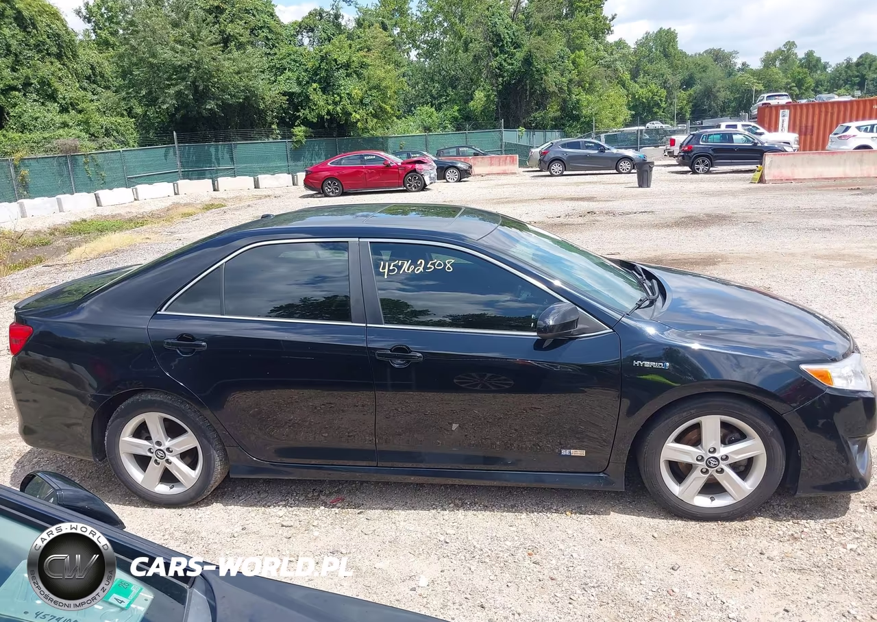 2014 Toyota Camry Hybrid Se Limited Edition VIN:4T1BD1FK2EU132491 - 14