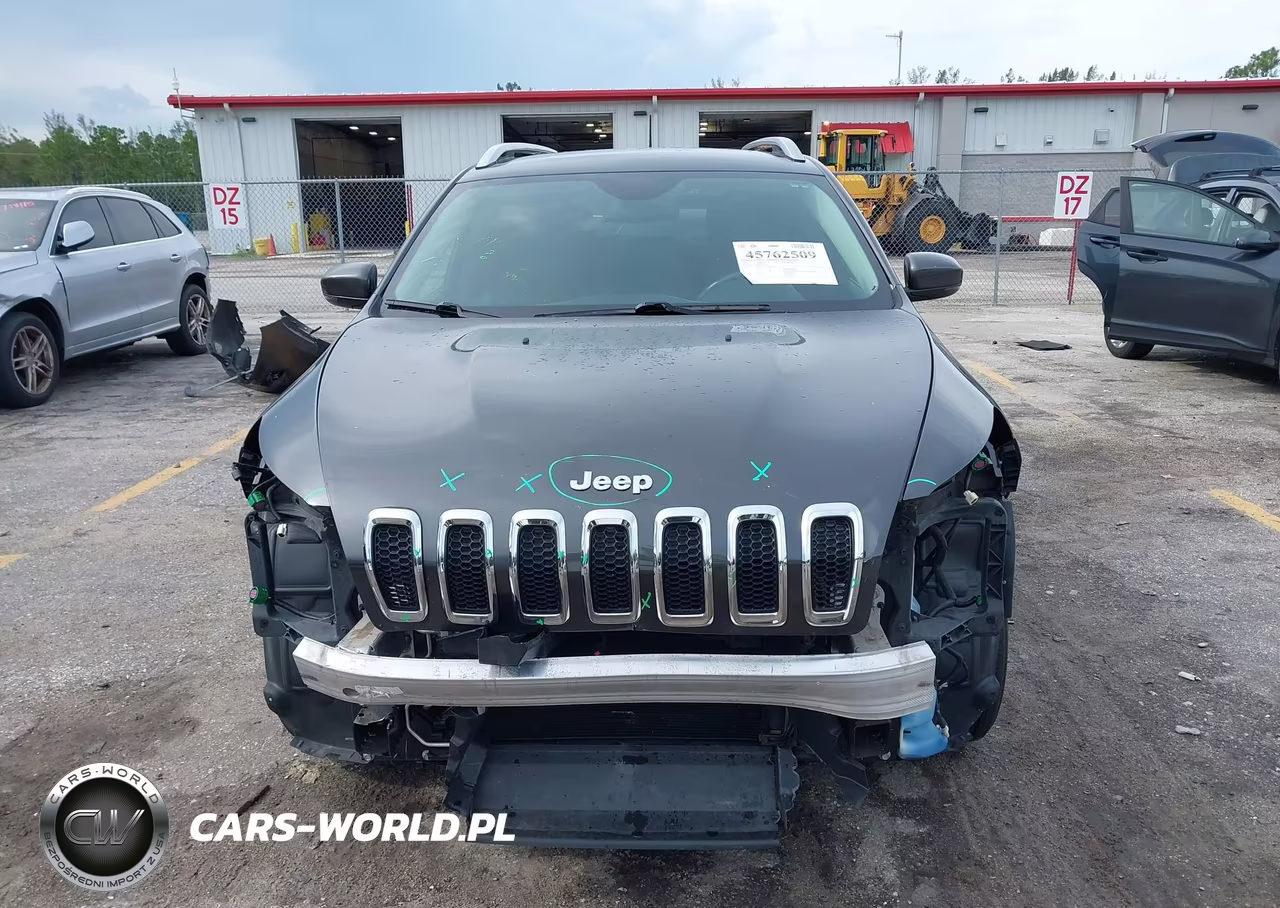 2017 Jeep Cherokee Latitude VIN:1C4PJLCB4HW541667 - 13