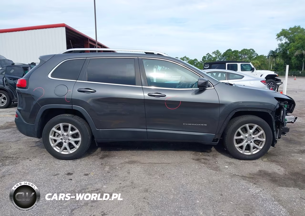 2017 Jeep Cherokee Latitude VIN:1C4PJLCB4HW541667 - 14