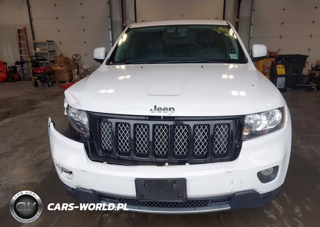 2013 Jeep Grand Cherokee Laredo Altitude VIN:1C4RJFAG0DC599800 - 12