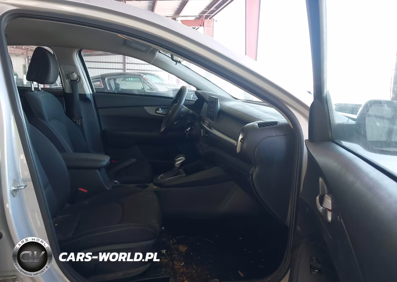 2021 Kia Forte Lxs VIN:3KPF24AD3ME316633 - 5