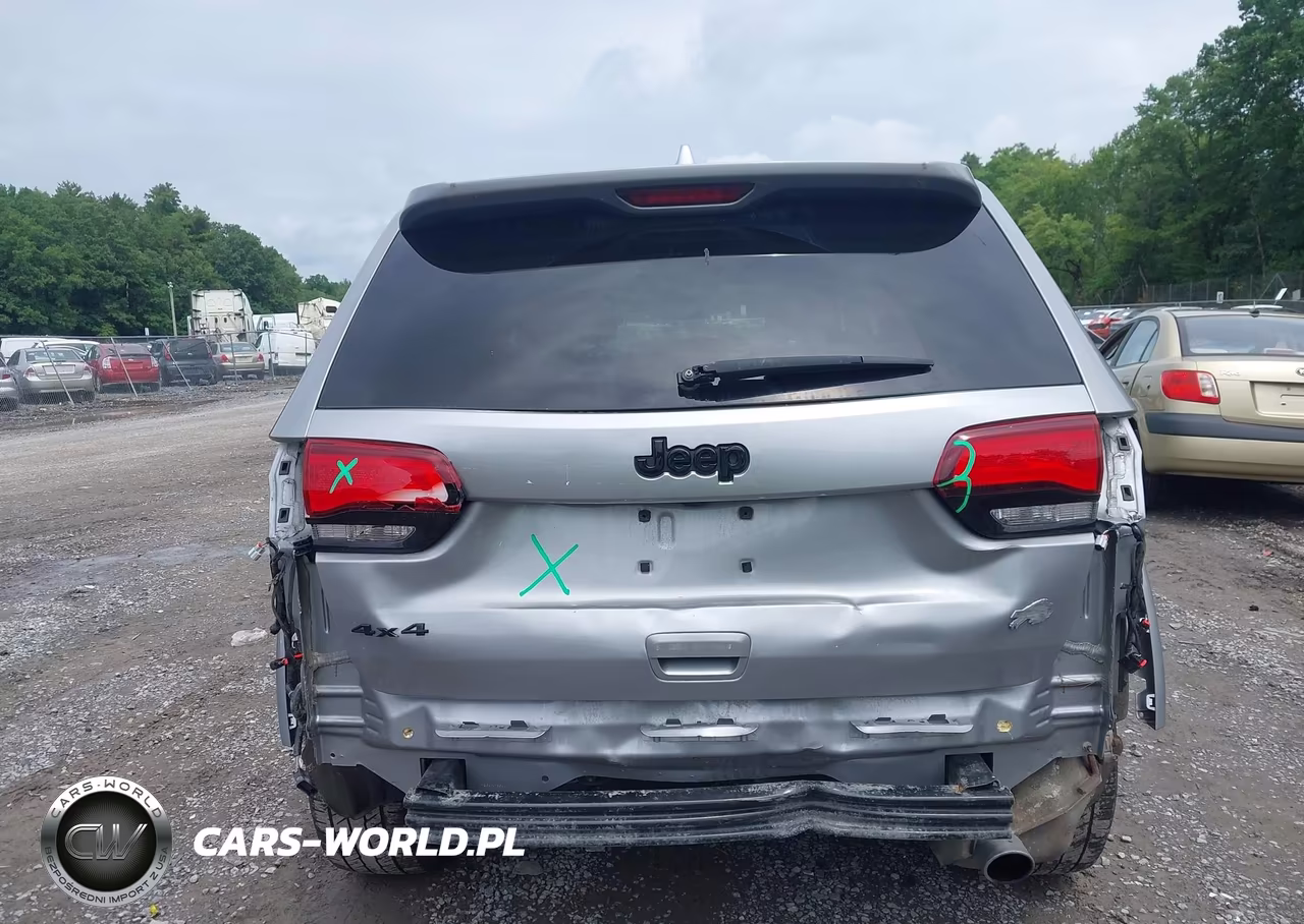 2020 Jeep Grand Cherokee Altitude 4X4 VIN:1C4RJFAG0LC255298 - 16