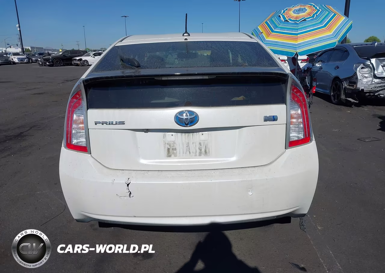 2014 Toyota Prius Five VIN:JTDKN3DU9E1767761 - 16