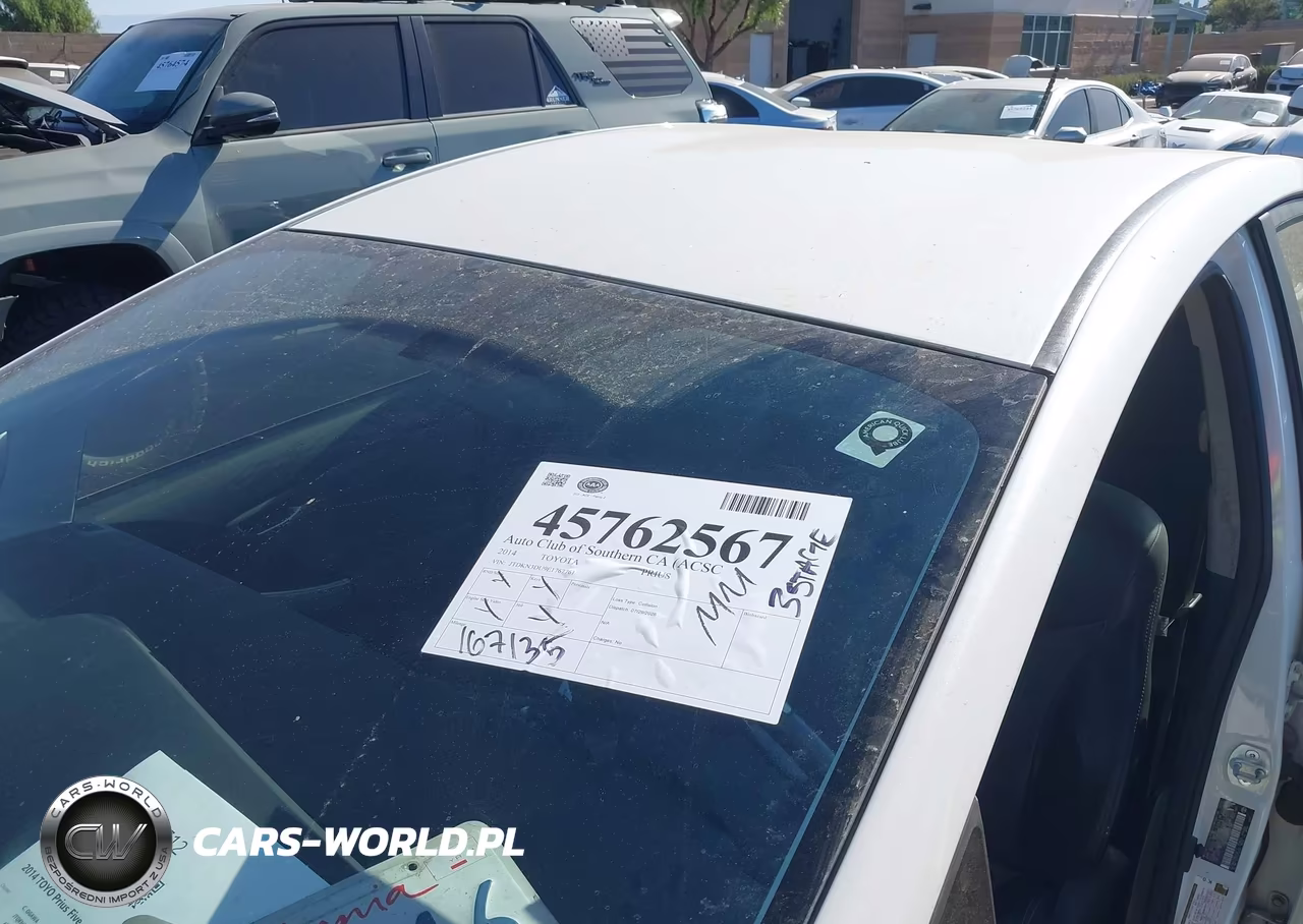 2014 Toyota Prius Five VIN:JTDKN3DU9E1767761 - 17