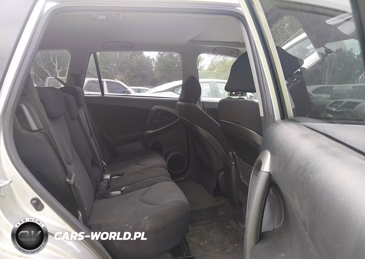 2007 Toyota Rav4 Sport VIN:JTMBD32V076048404 - 8