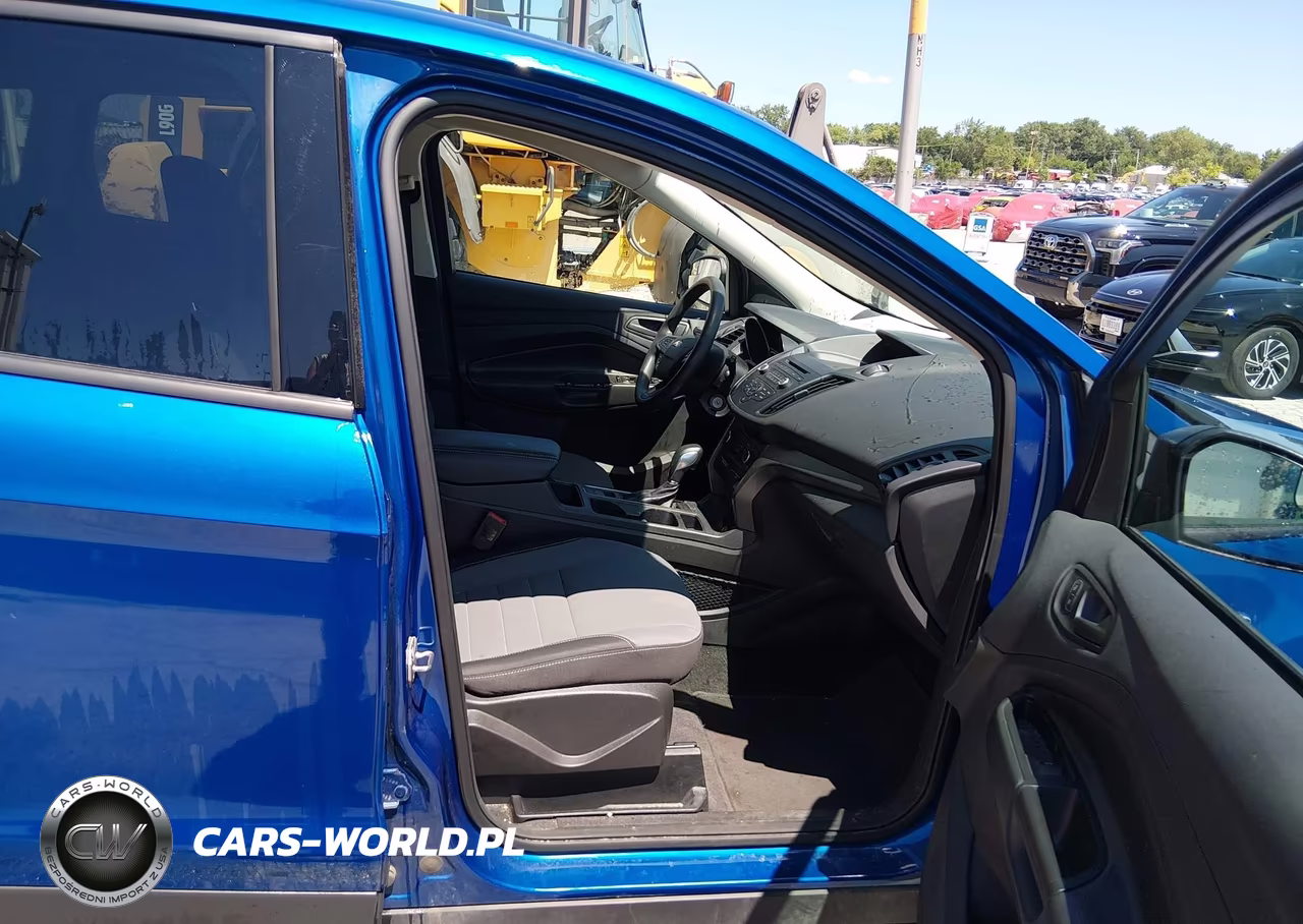 2018 Ford Escape S VIN:1FMCU0F72JUD08377 - 5